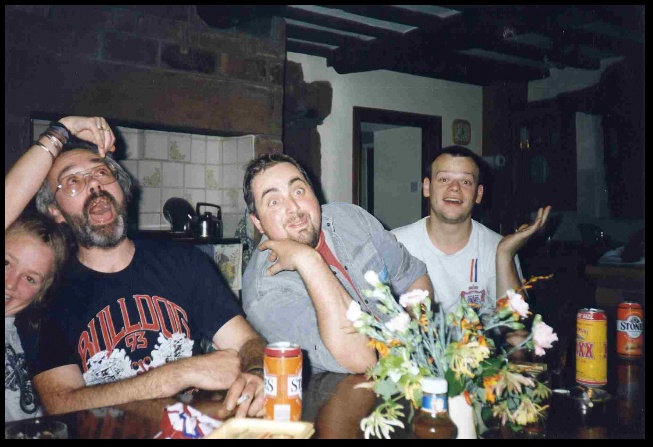 640x433 pixels (116K)